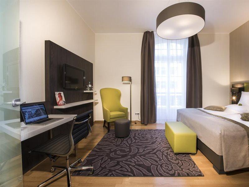 Collegium Leoninum Hotel Бон Екстериор снимка