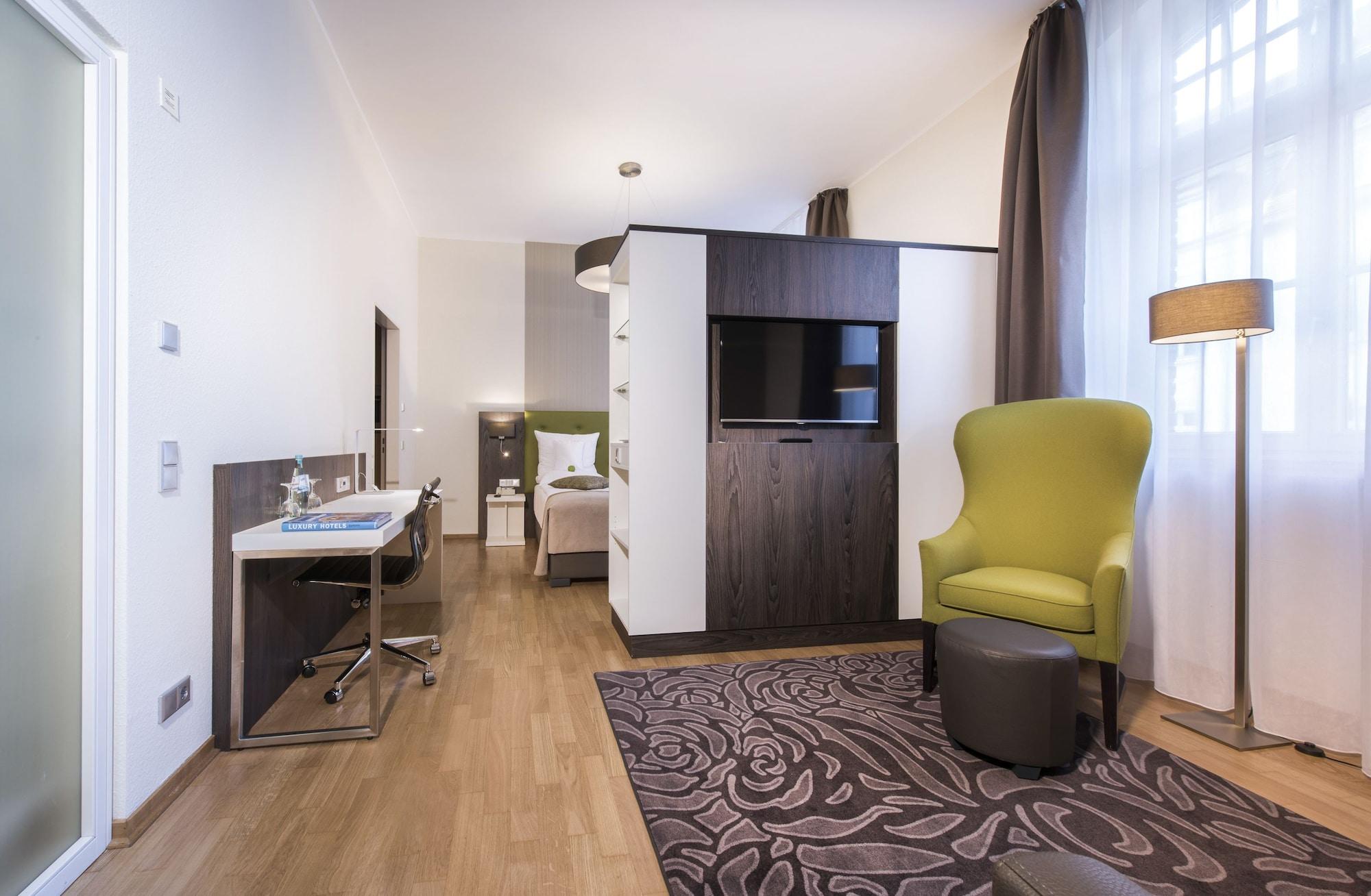 Collegium Leoninum Hotel Бон Екстериор снимка