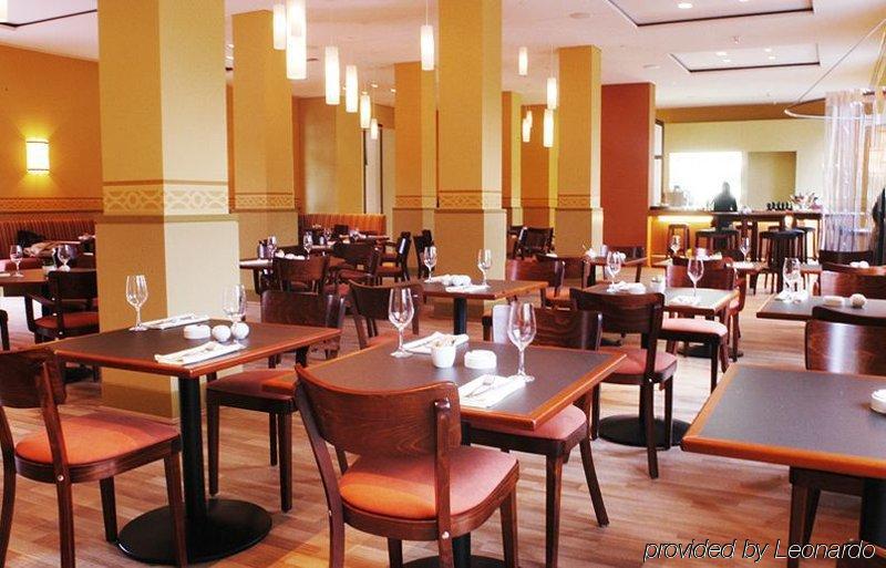 Collegium Leoninum Hotel Бон Ресторант снимка
