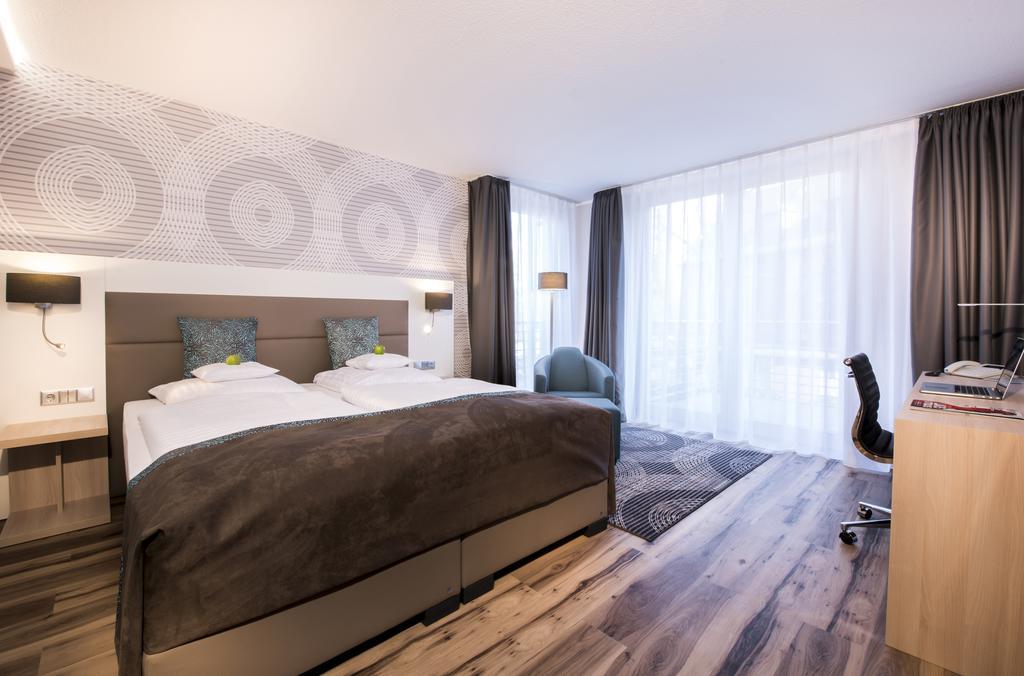 Collegium Leoninum Hotel Бон Екстериор снимка
