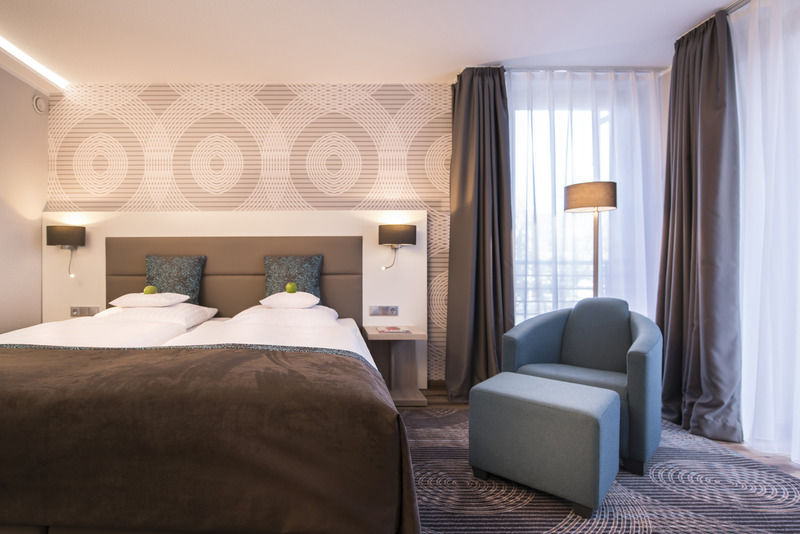 Collegium Leoninum Hotel Бон Екстериор снимка