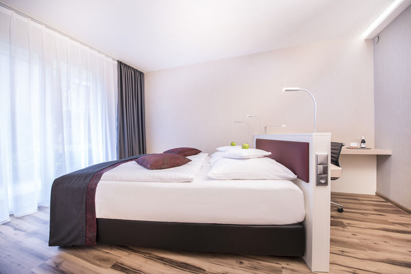 Collegium Leoninum Hotel Бон Екстериор снимка